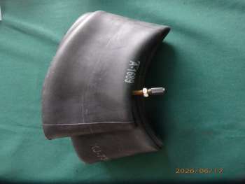 Vee rubber Moped tömlö 80/80-14 2,75-14 belső gumi tőmlő ,piaggio free 