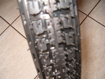 Babetta univerzális gumi köpeny 2 1/4 x16 ,(2,25-16) motor alkatrész