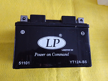 SUZUKI Kompatibilitási listában felsoroltak Akkumulátor YT12A-BS - 16990 Ft