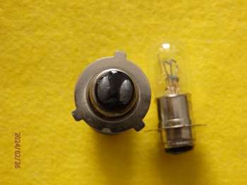 Egyéb univerzális első lámpa izzó 12 v 35/35 w px15d honda dio    3 füles  motor alkatrész