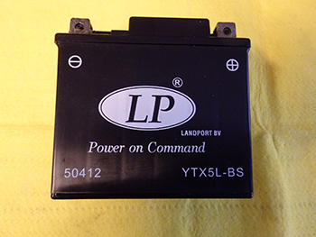 YAMAHA Kompatibilitási listában felsoroltak Akkumulátor YTX5L-BS - 8800 Ft