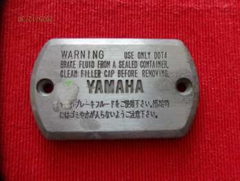Yamaha univerzális főfékhenger olaj tartály fedél bontott motor alkatrész